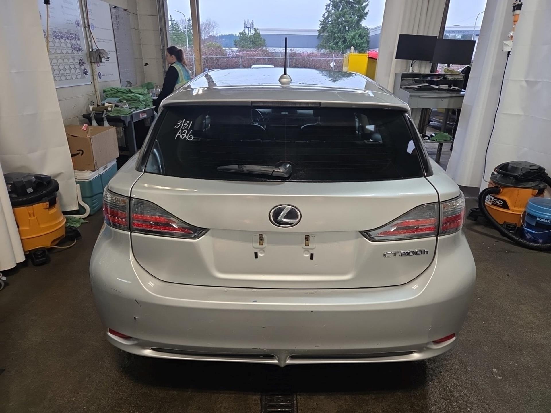 View vehicle photo 5