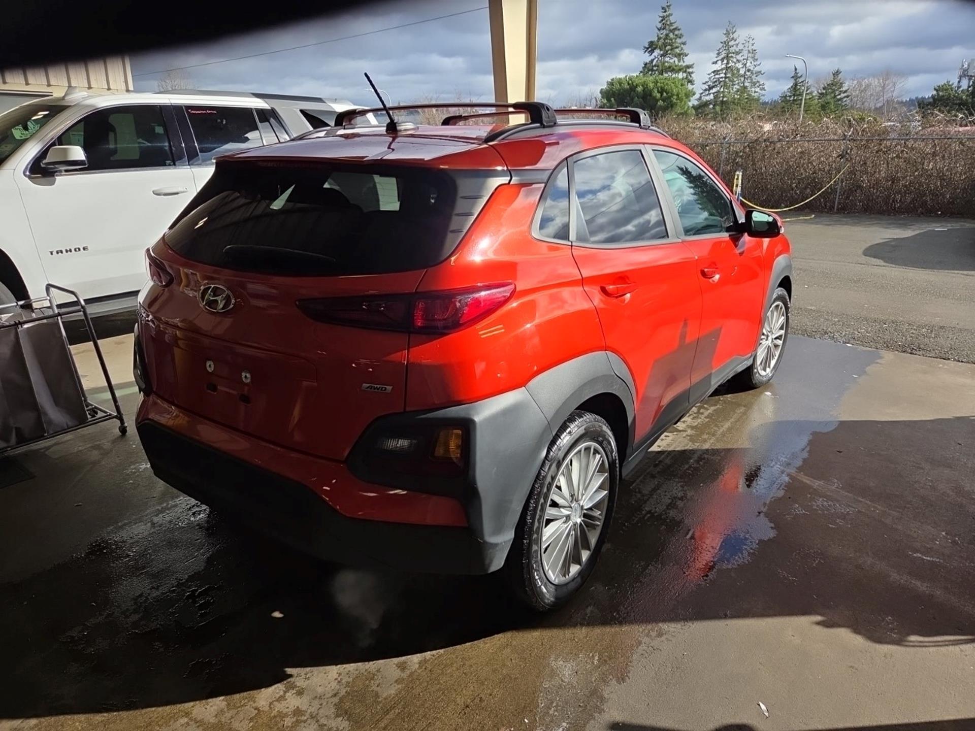 View vehicle photo 4