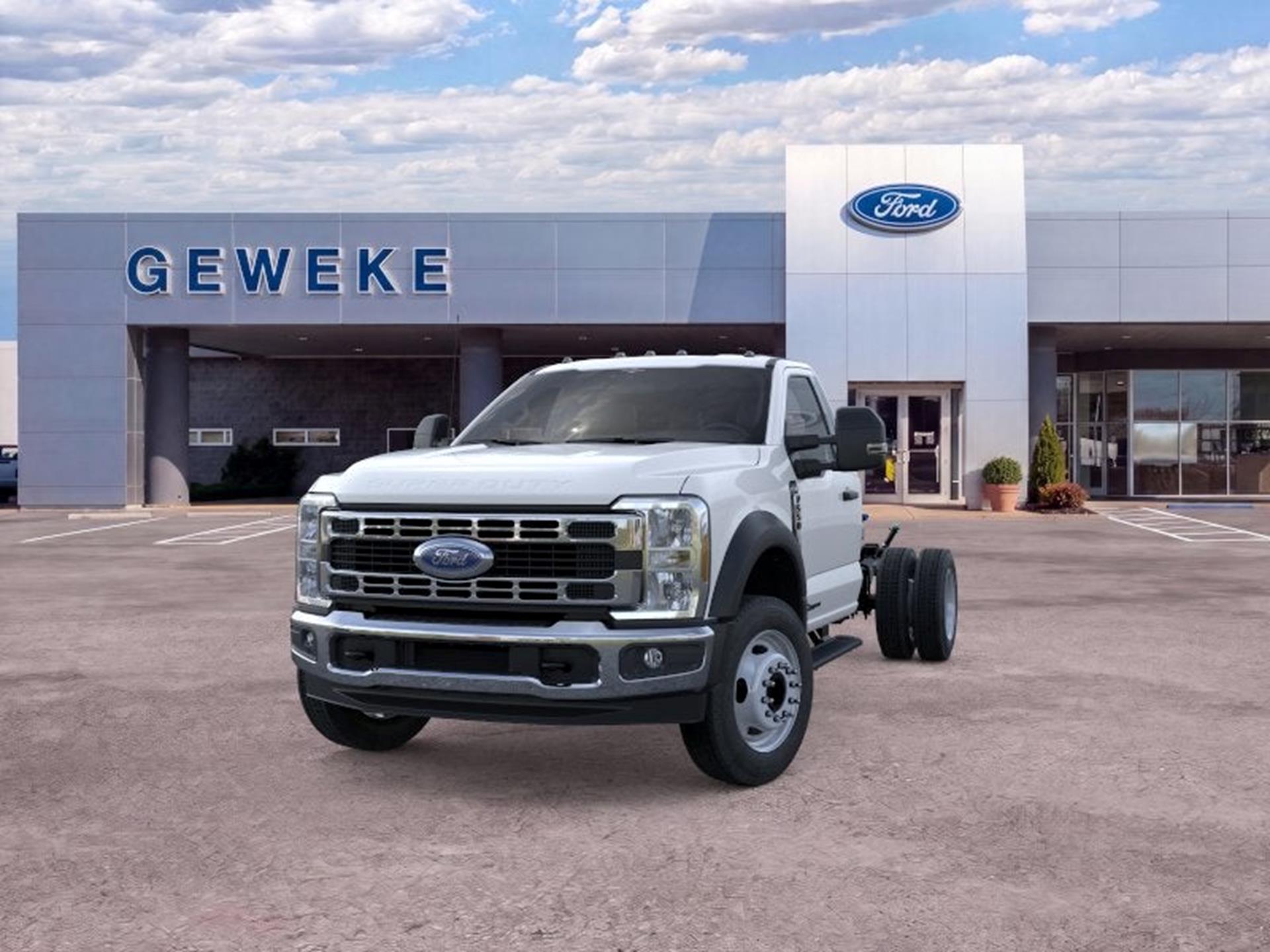 2025 Ford F-550 Super Duty Chassis Cab XL