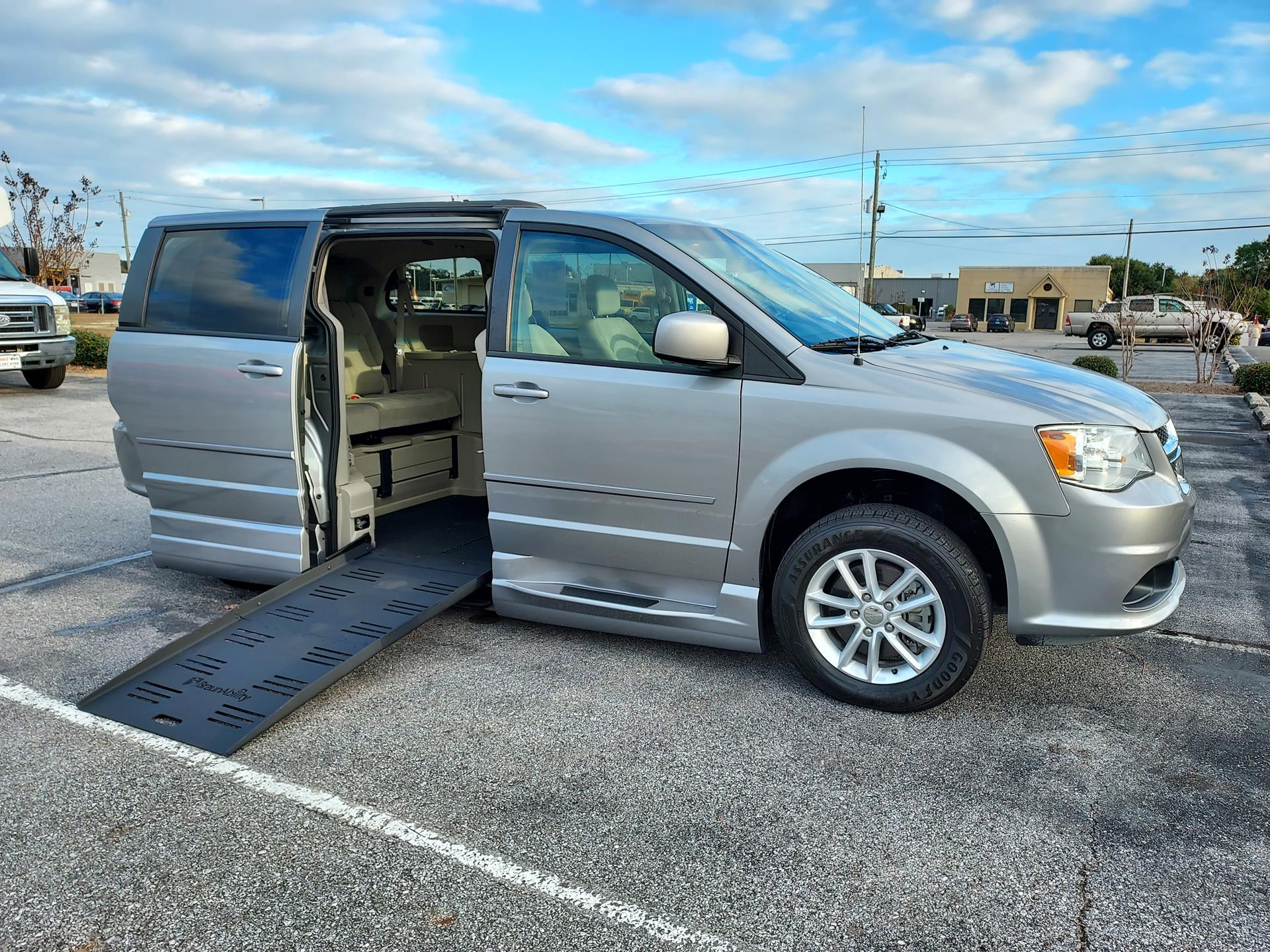 2016 Dodge Grand Caravan SXT's photo
