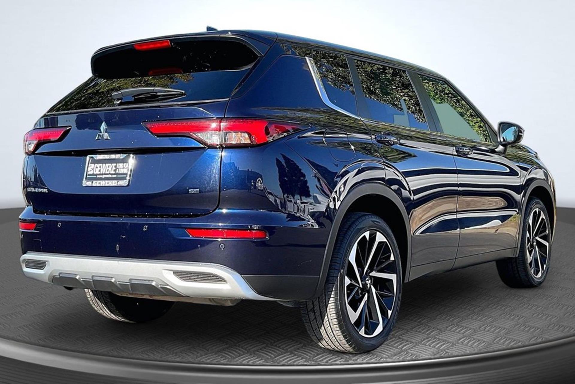 2024 Mitsubishi Outlander