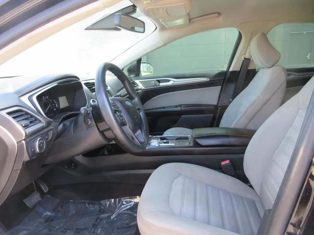 Car Image 8