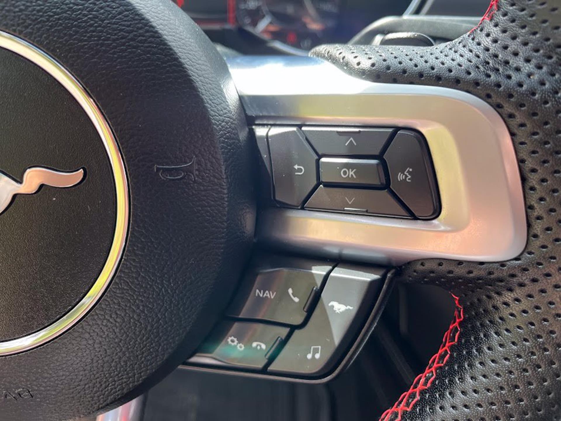 2021 Ford Mustang GT Premium - Photo 15