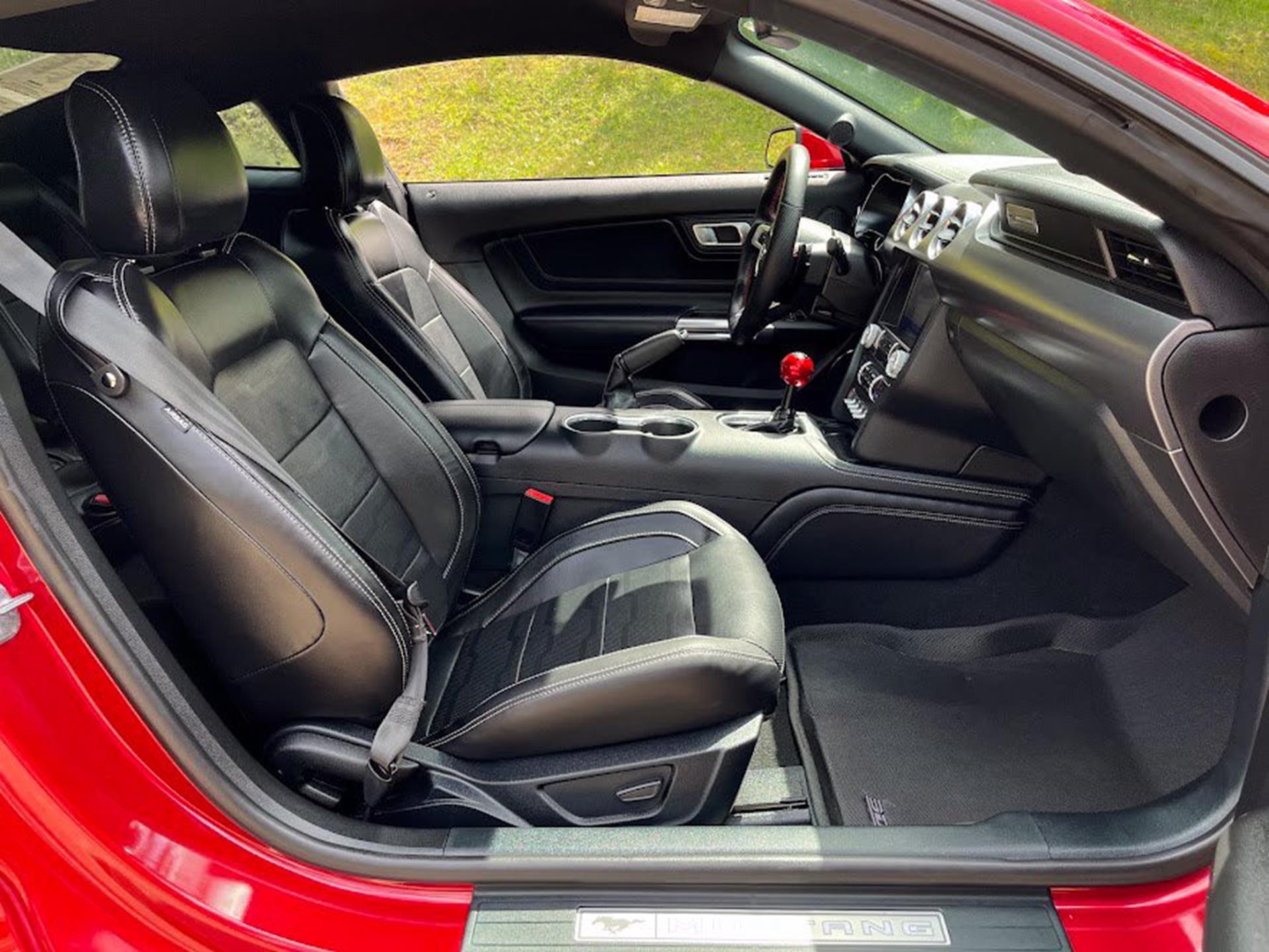 2021 Ford Mustang GT Premium - Photo 35