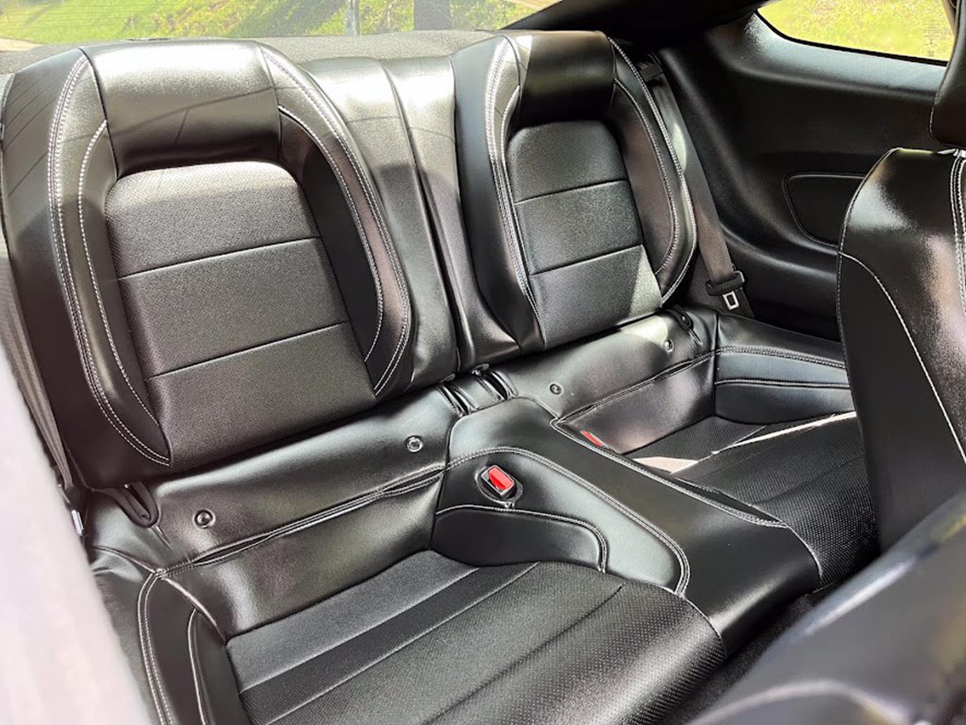 2021 Ford Mustang GT Premium - Photo 38
