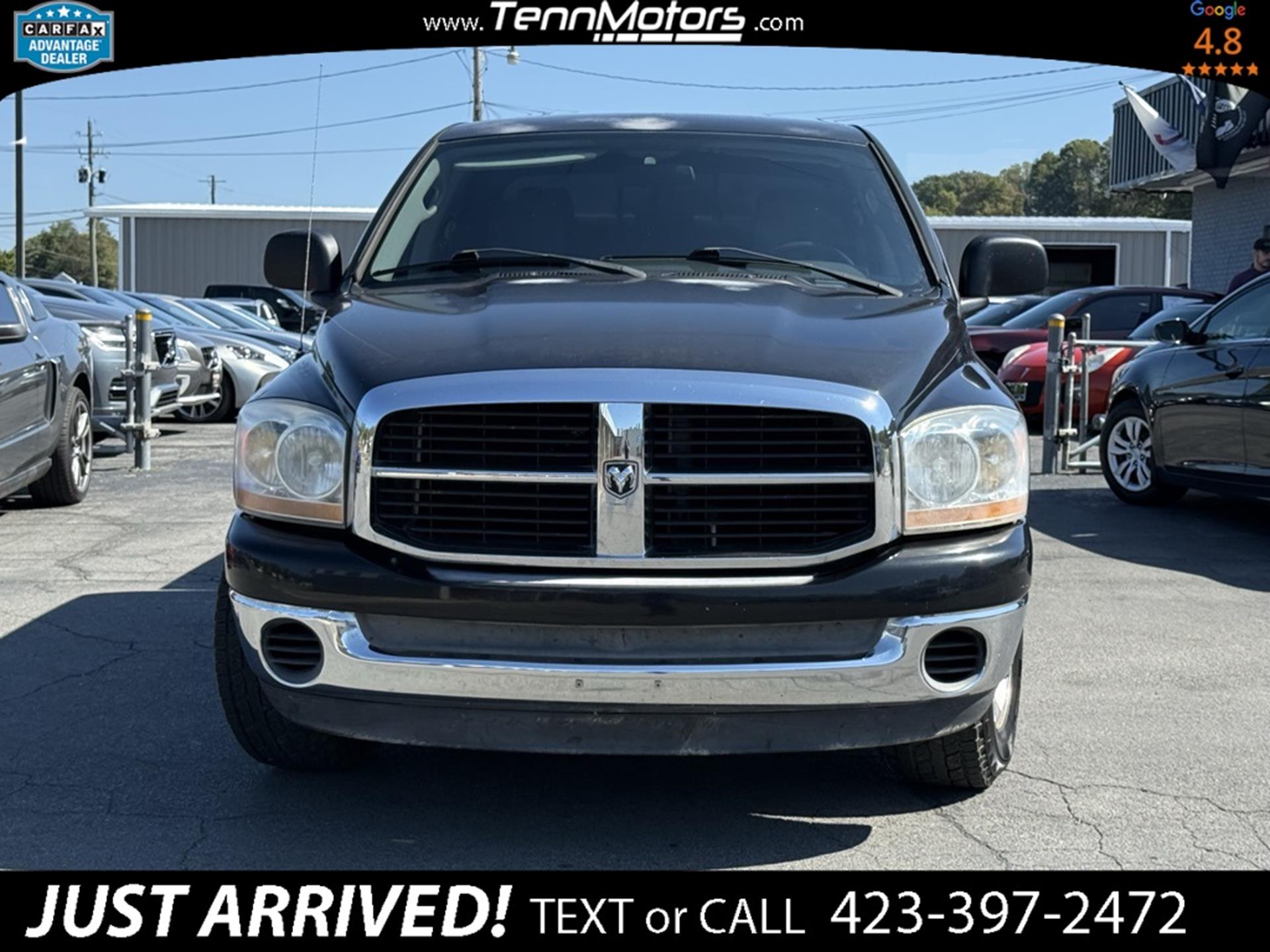 2006 Dodge Ram SLT photo 2