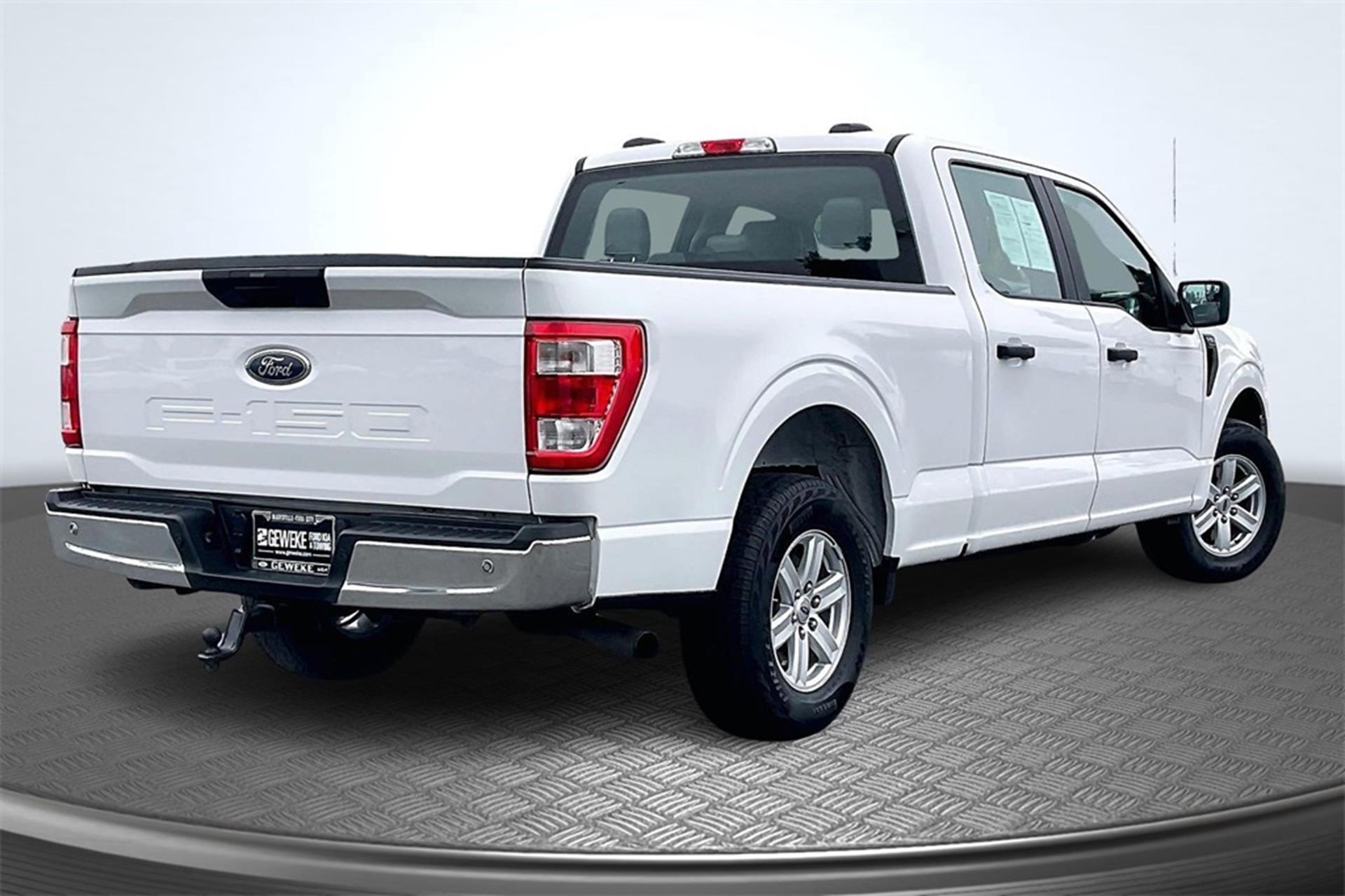 2021 Ford F-150 XL's photo