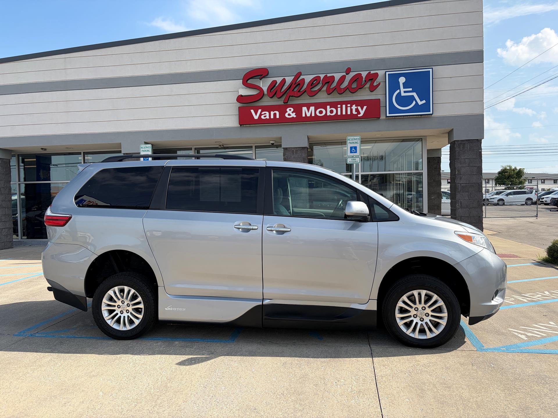 PRE OWNED 2017 Toyota Sienna XLE