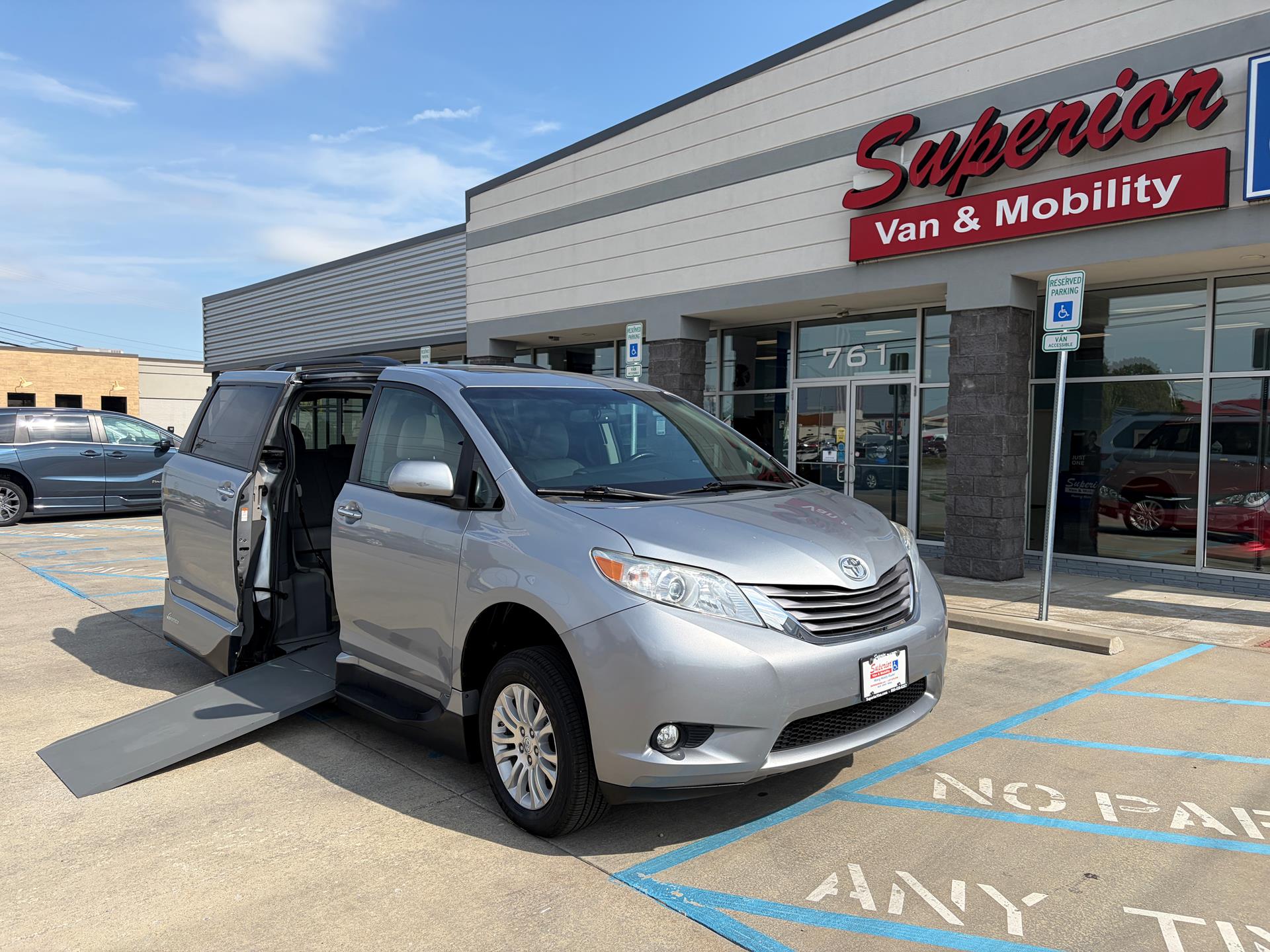 2017 Toyota Sienna