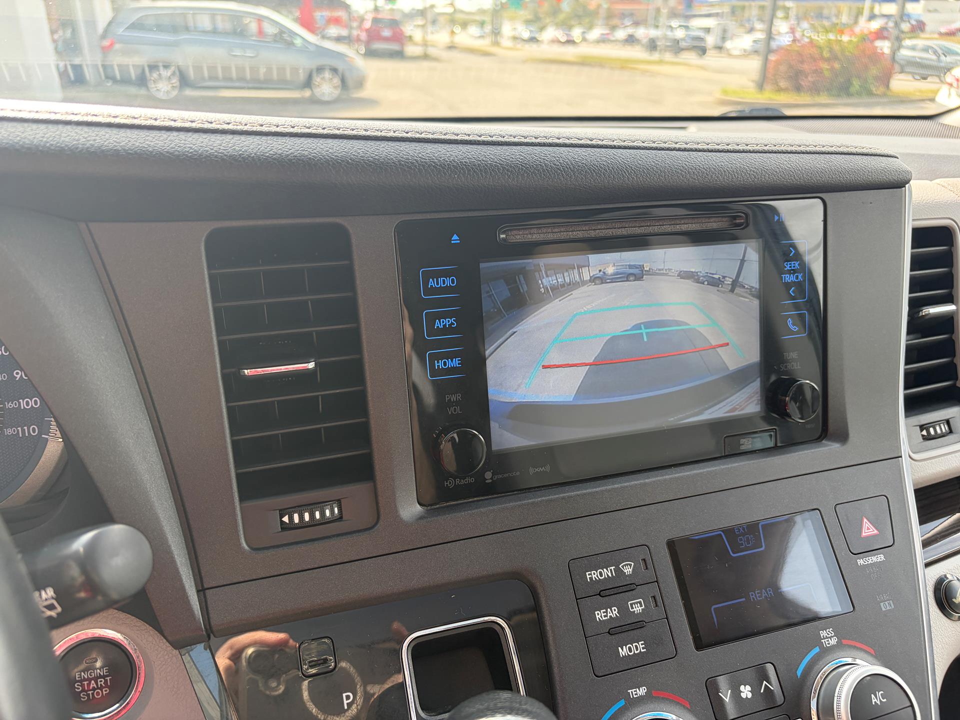 PRE OWNED 2017 Toyota Sienna XLE