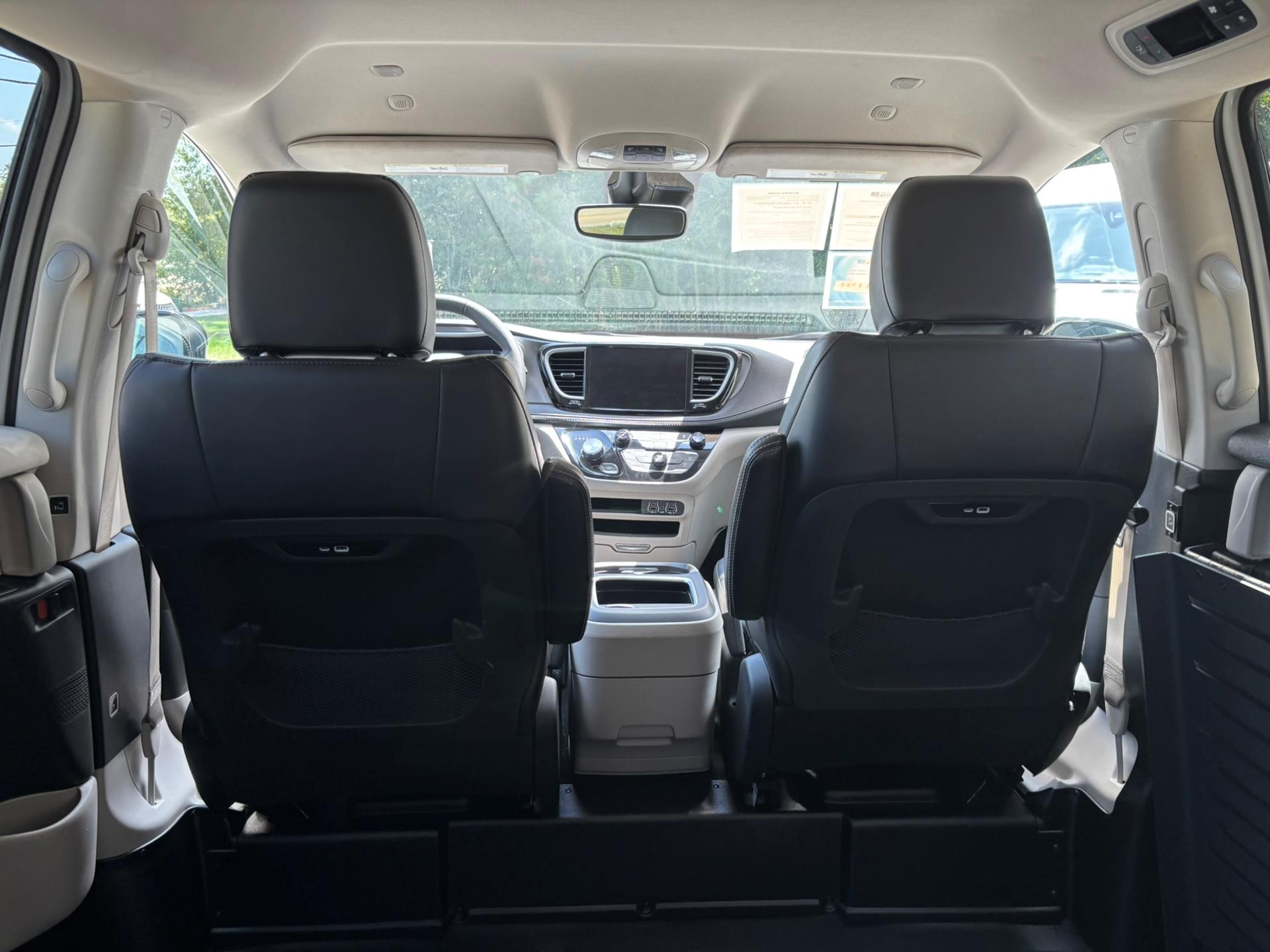 PRE OWNED 2024 Chrysler Pacifica Touring L