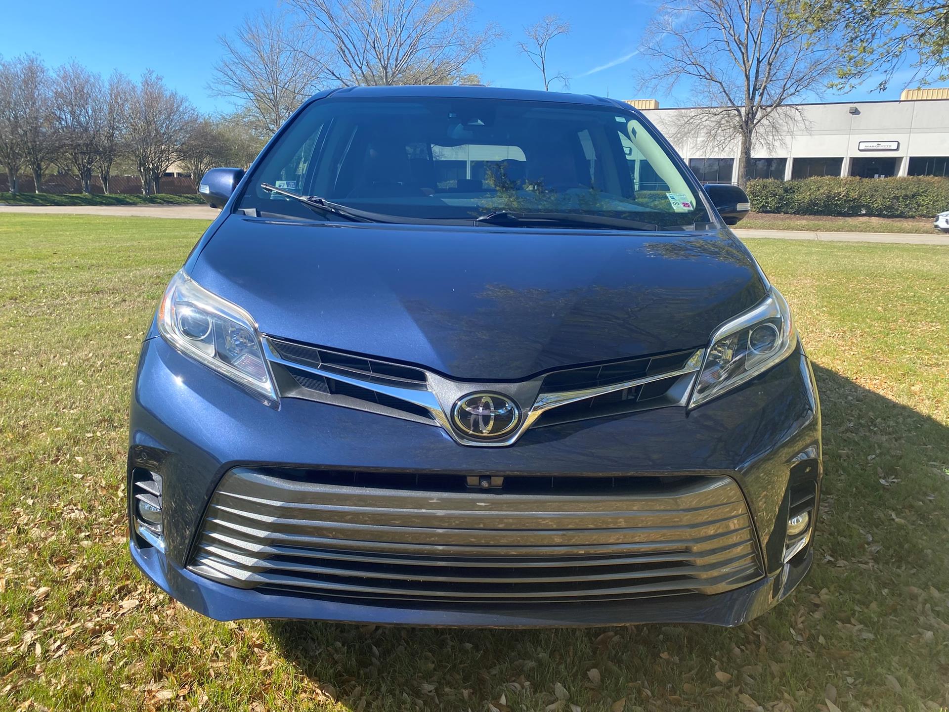 Used 2019 Toyota Sienna Limited Premium with VIN 5TDYZ3DC3KS010178 for sale in Louisville, KY