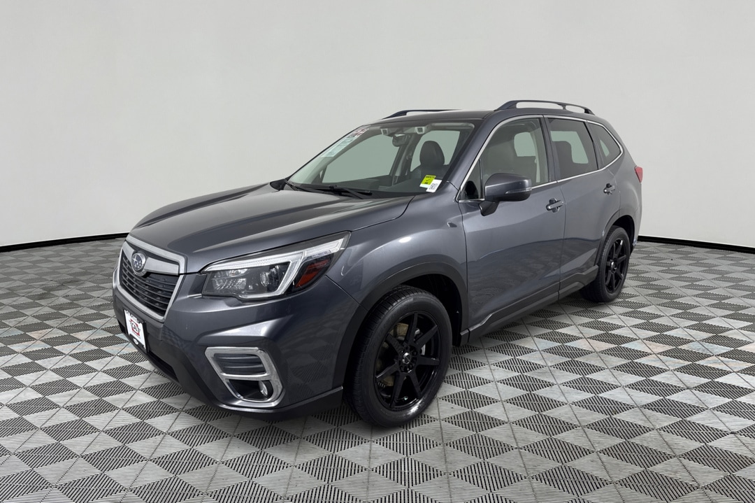 Magnetite Gray Metallic 2021 Subaru Forester Limited Crossover AWD SUV / Crossover All-Wheel Drive 7-Speed CVT