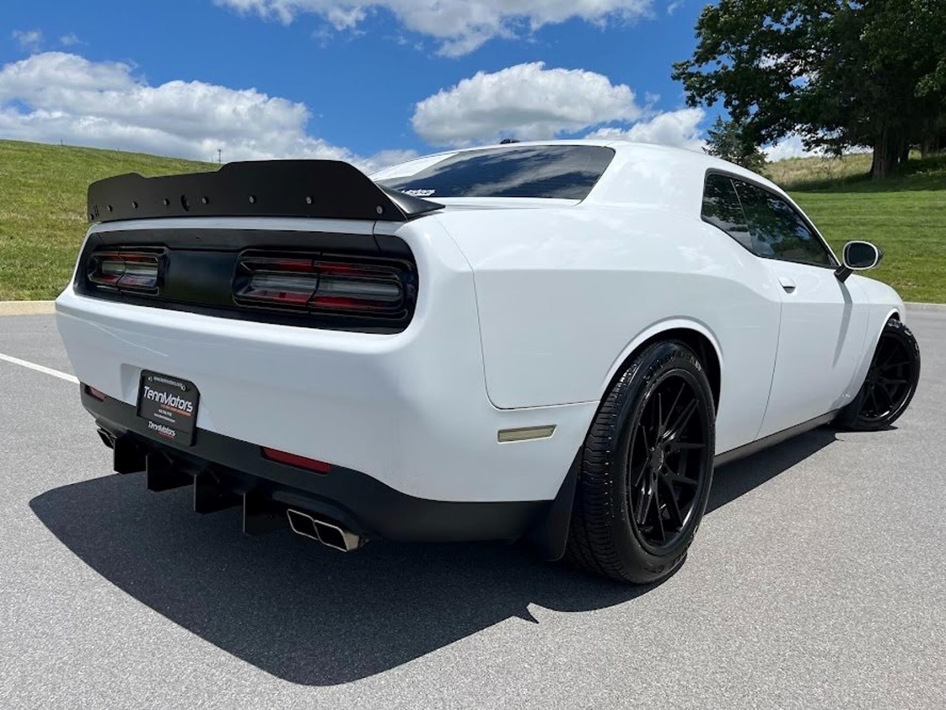 2018 Dodge Challenger R/T photo 4