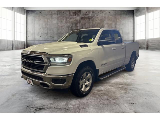 Bright White Clearcoat 2019 RAM 1500 Pickup Truck Four-Wheel Drive 8-Speed Automatic