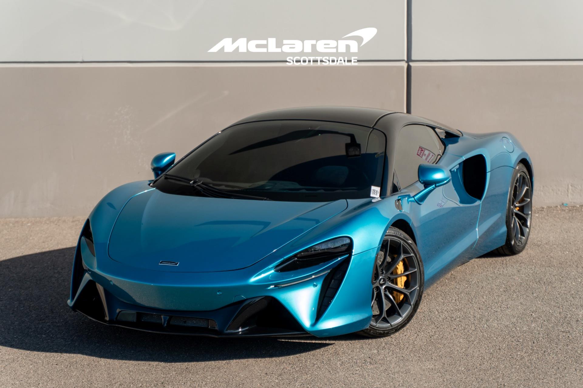 /2023 Mclaren Artura