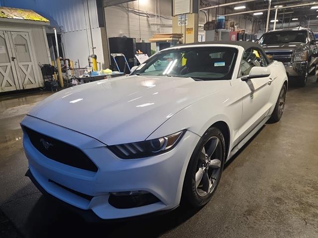 2017 Ford Mustang V6 Convertible RWD