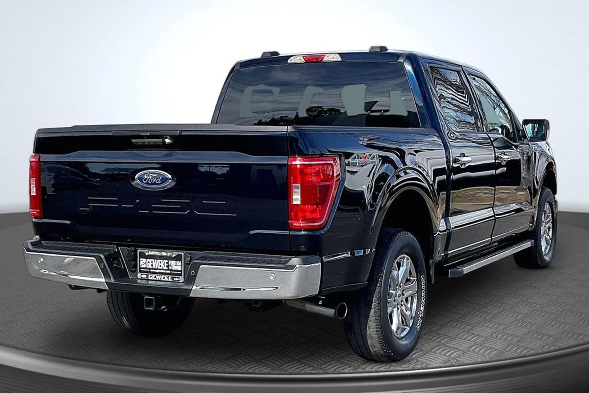 2021 Ford F-150 XLT 4x4 SuperCrew 145 in's photo
