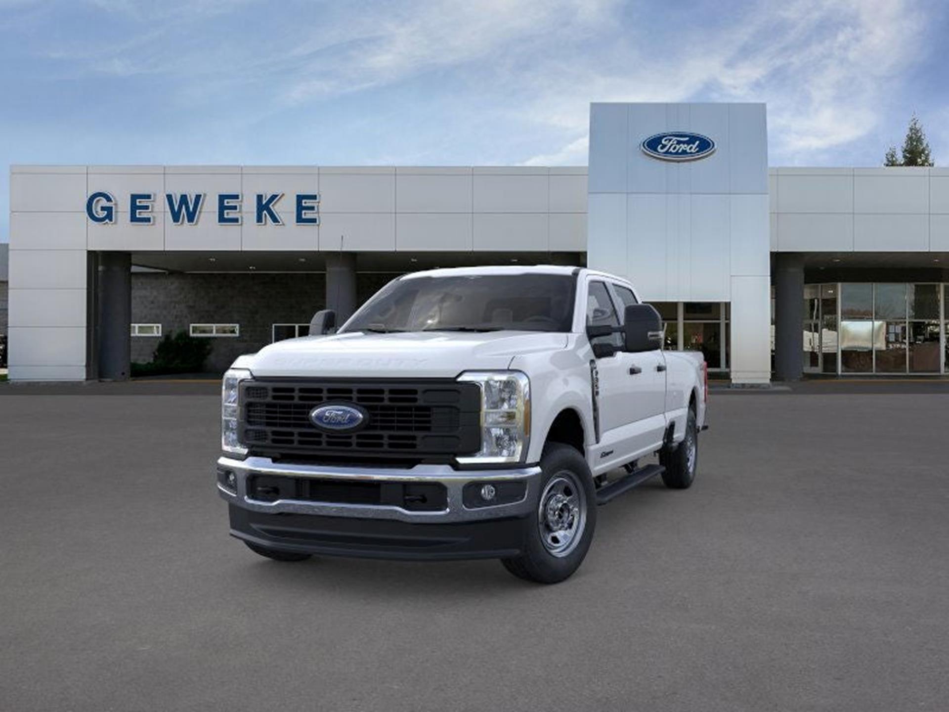 2025 Ford F-350 Super Duty XL's photo