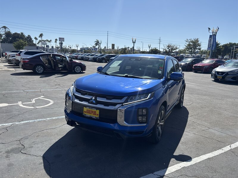 2020 Mitsubishi Outlander Sport SE's photo