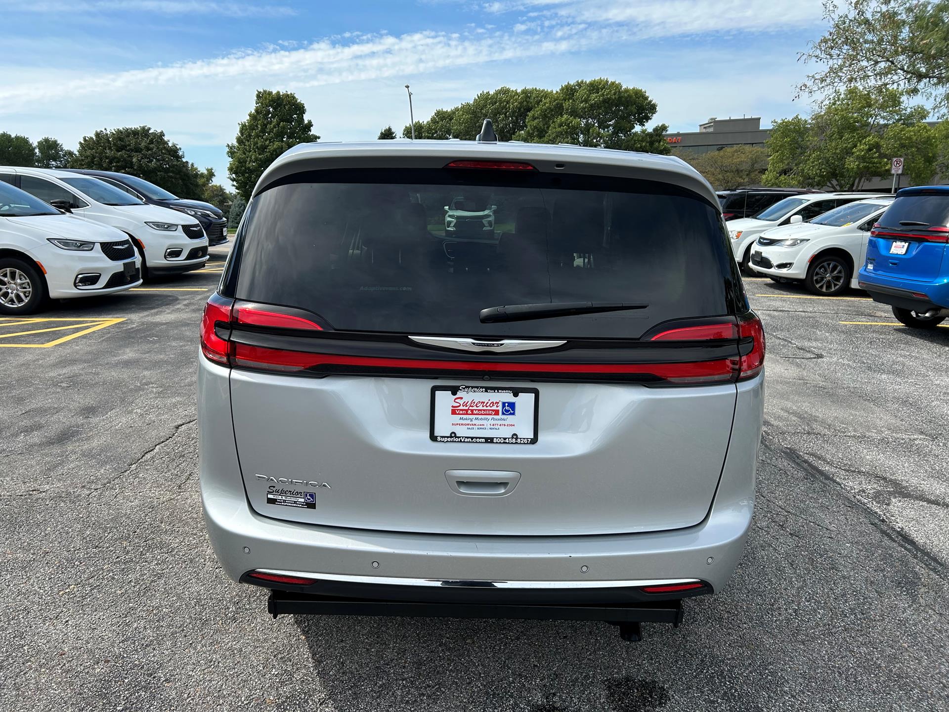 PRE OWNED 2024 Chrysler Pacifica Touring L