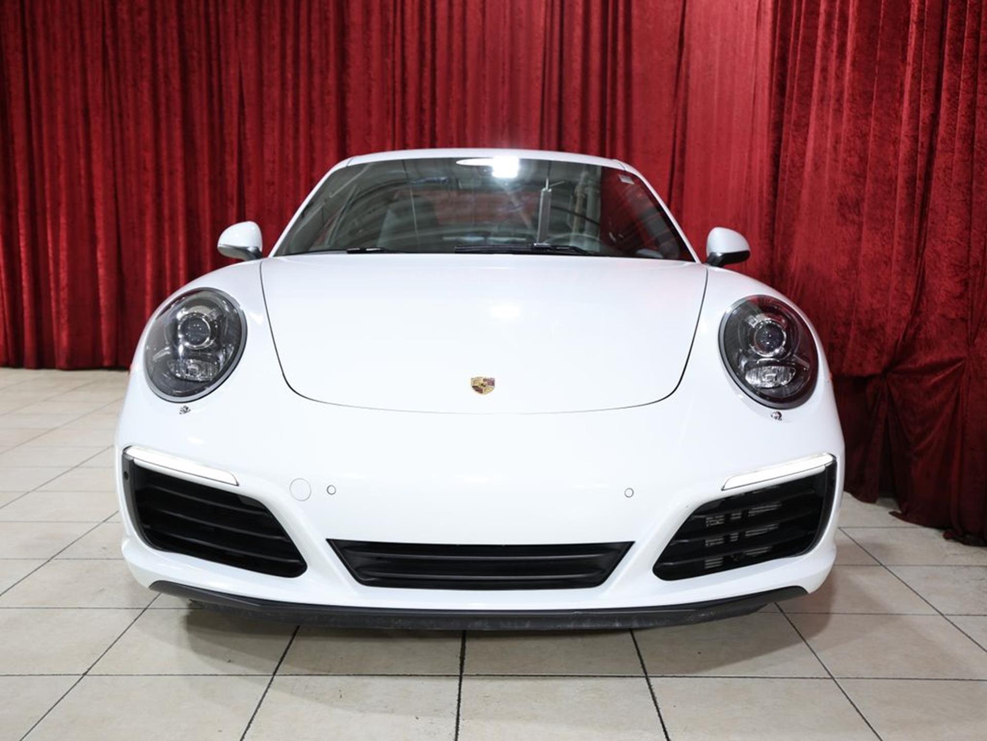 2017 Porsche 911 9