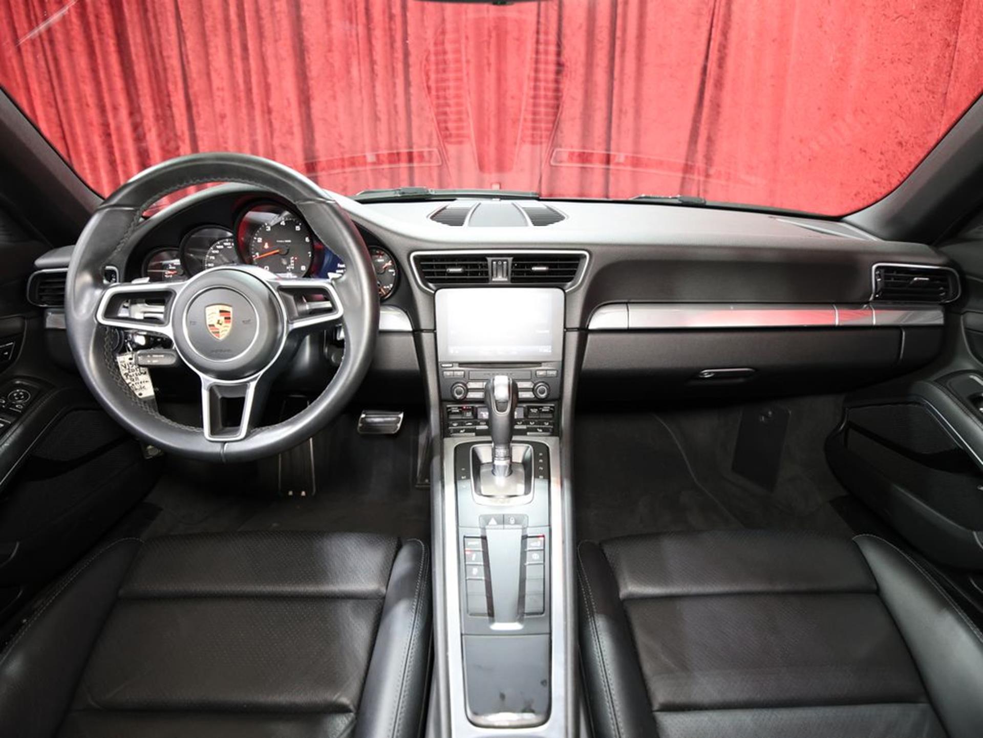 2017 Porsche 911 15