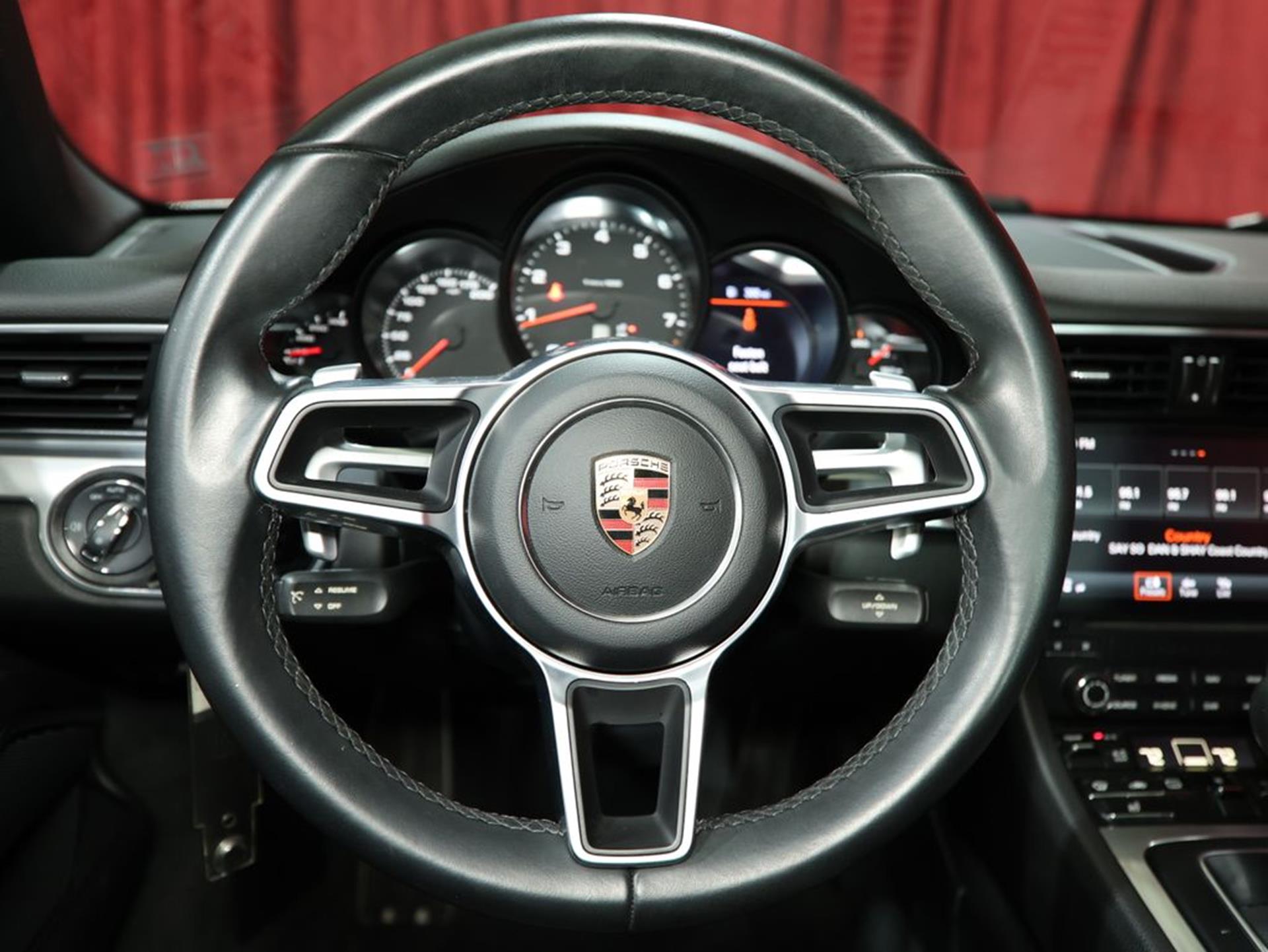 2017 Porsche 911 16