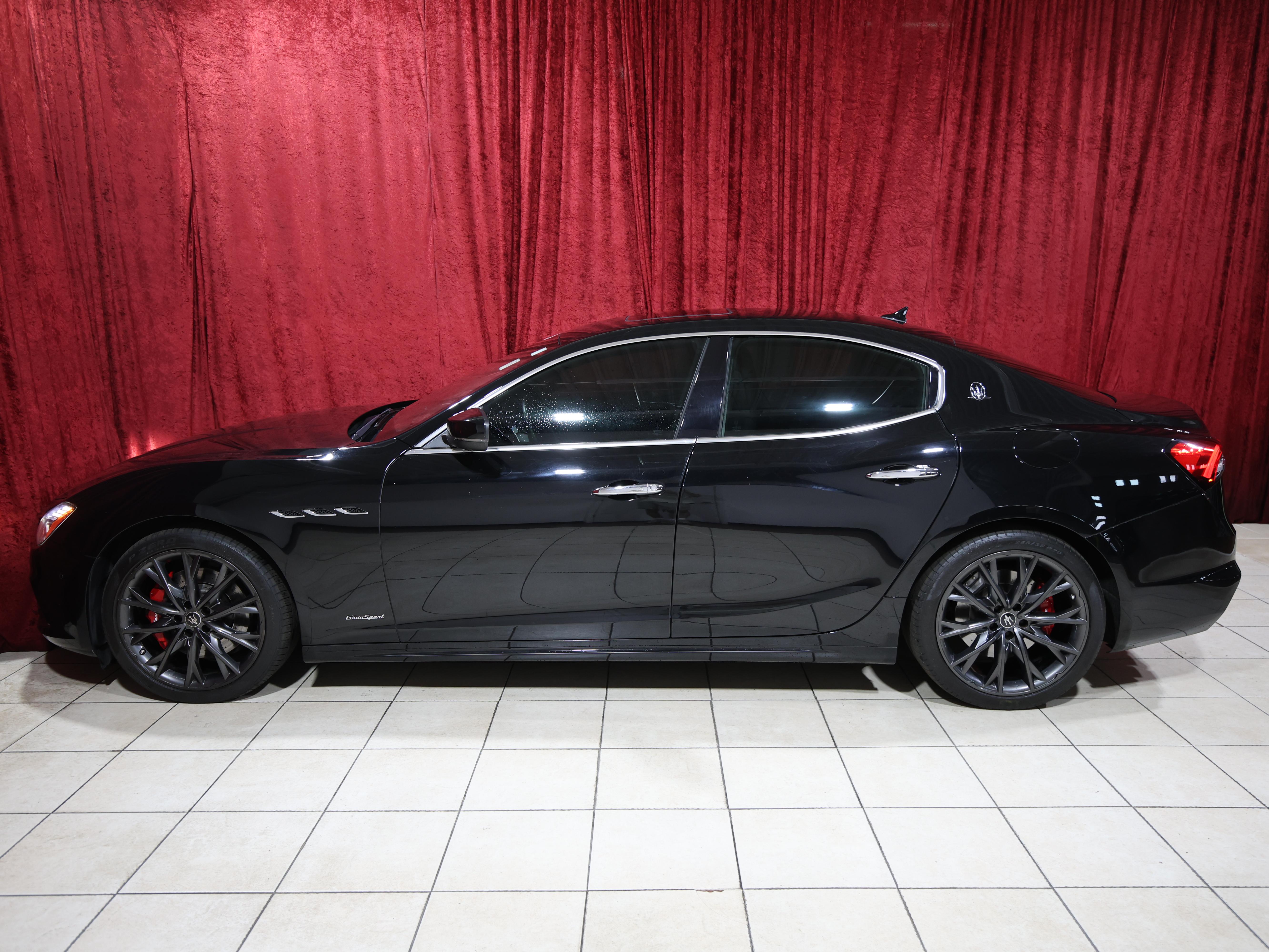 2021 Maserati Ghibli ZAM57YSS2M1365760 - Spanos Motors