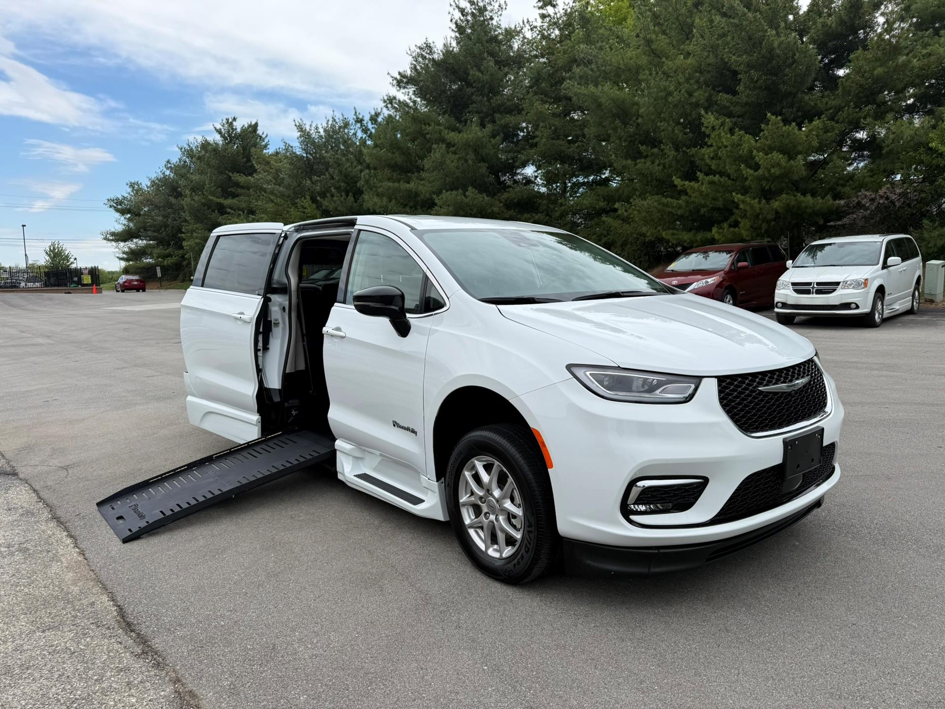 2024 Chrysler Pacifica
