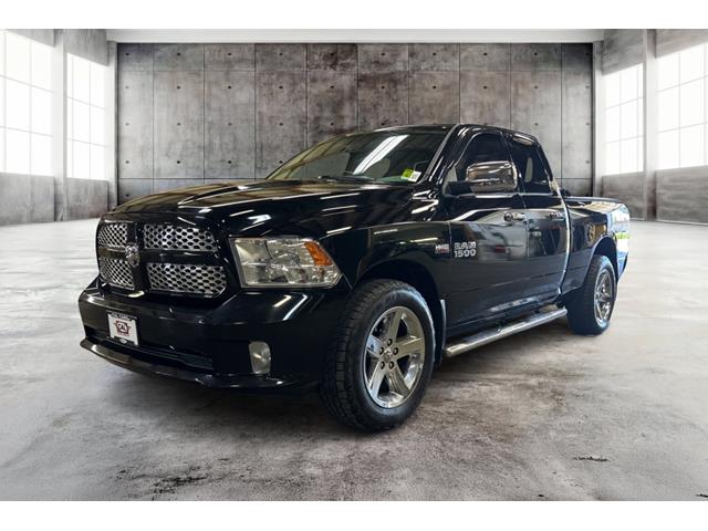 Black Clearcoat 2014 RAM 1500 Pickup Truck Four-Wheel Drive 8-Speed Automatic