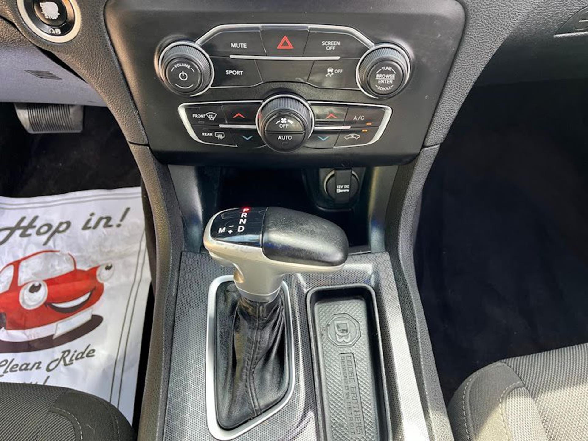 2017 Dodge Charger R/T - Photo 16