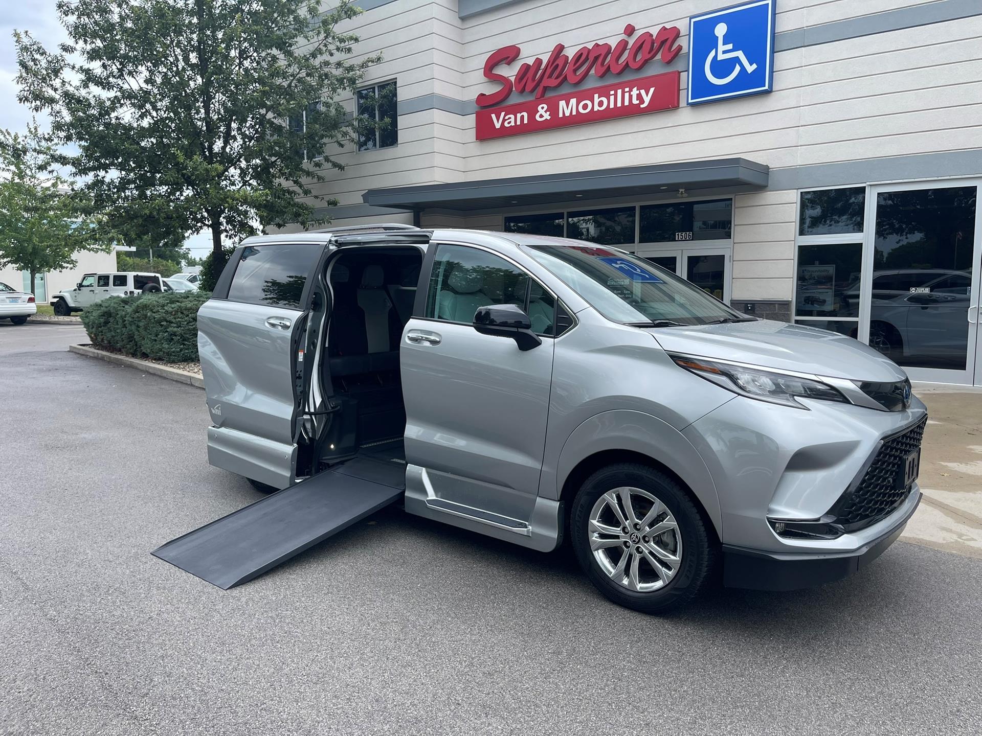2023 Toyota Sienna XSE