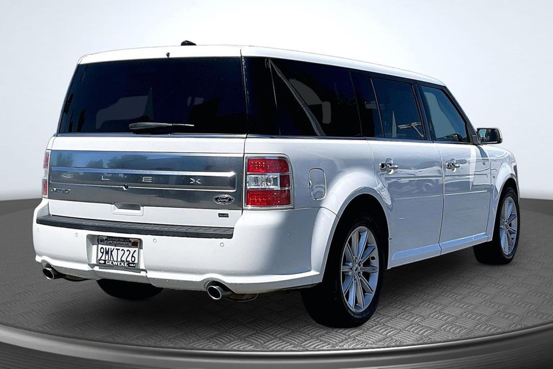2019 Ford Flex Limited AWD's photo