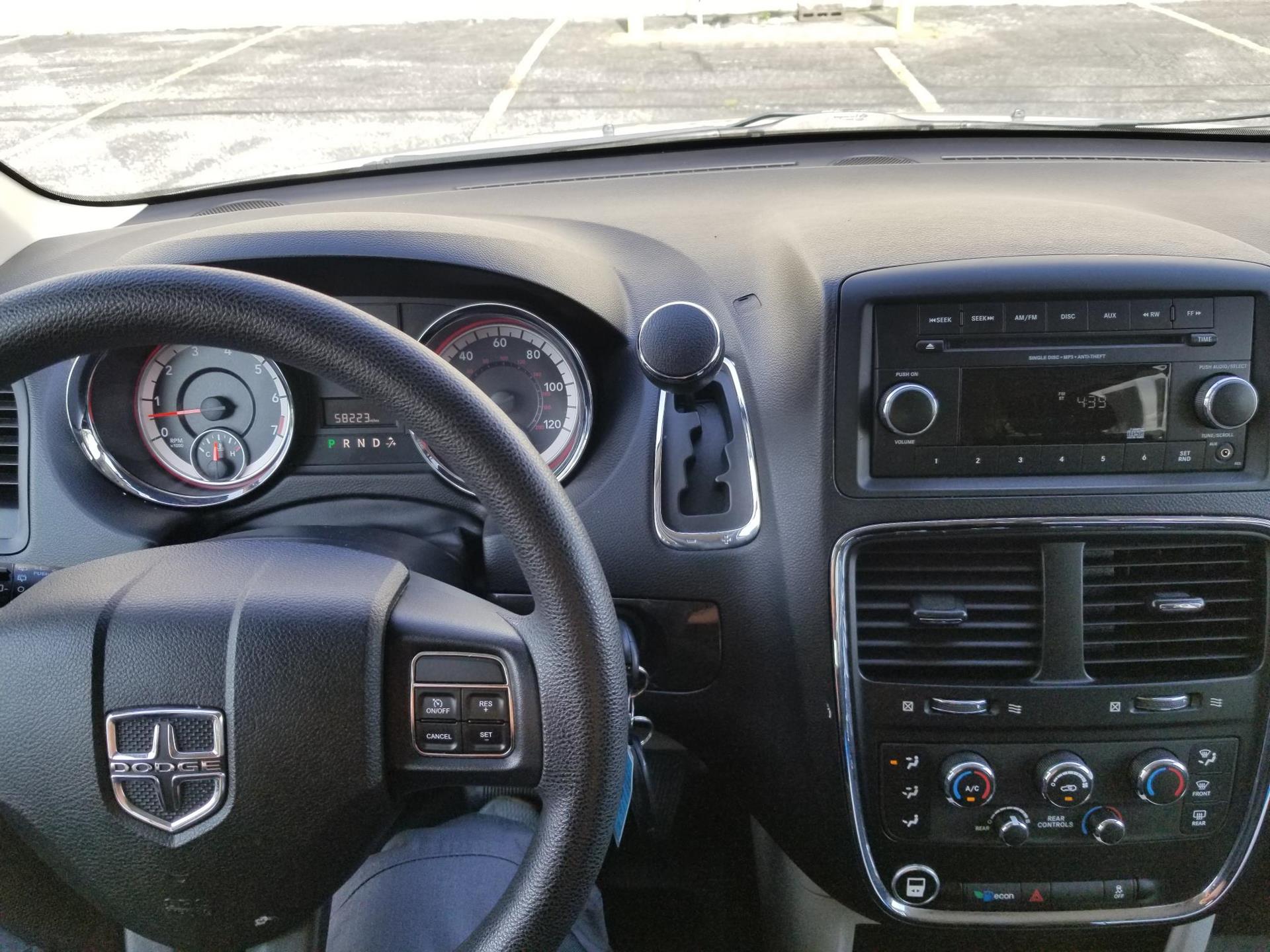 Used 2013 Dodge Grand Caravan SXT with VIN 2C4RDGCG7DR553432 for sale in Louisville, KY