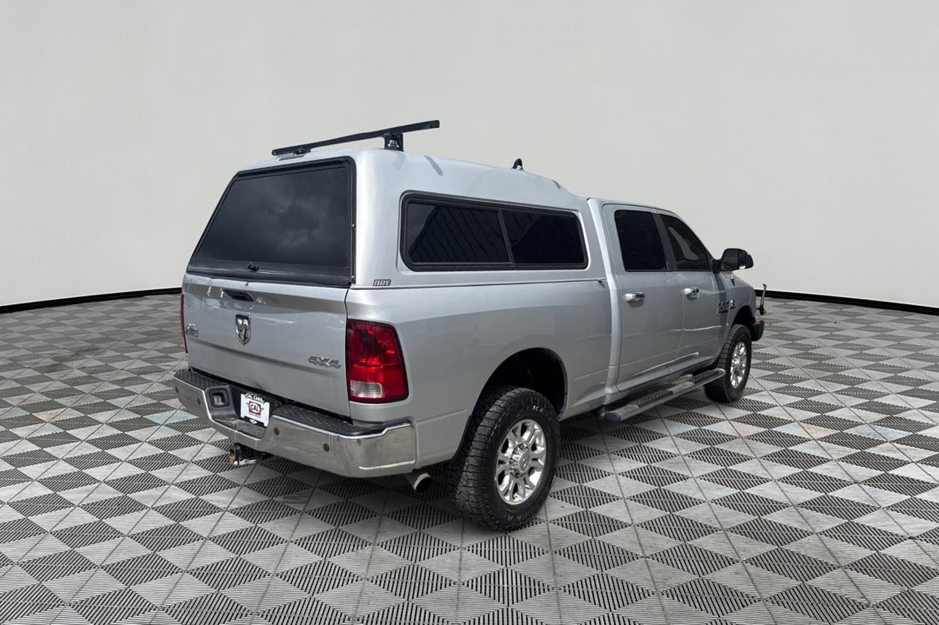 View vehicle photo 7