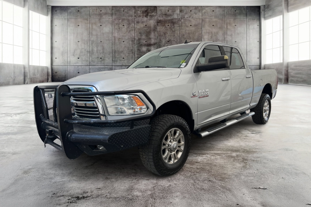 Bright Silver Metallic Clearcoat 2015 RAM 2500 Pickup Truck Four-Wheel Drive 6-Speed Automatic
