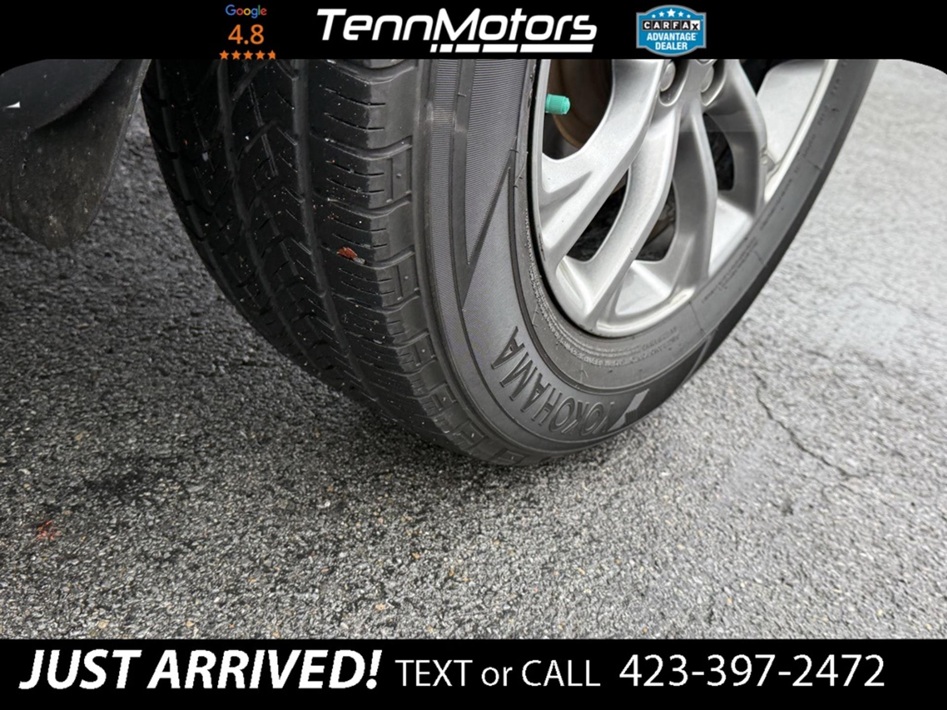 2019 Jeep Cherokee Latitude photo 2