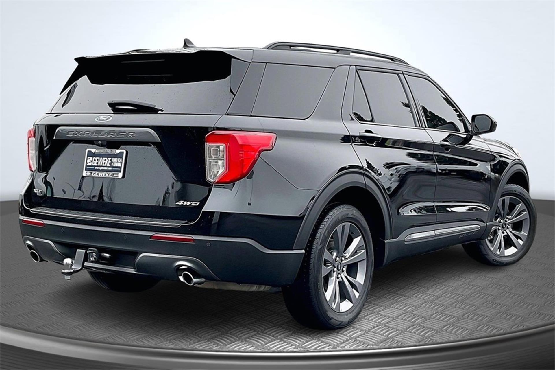 2022 Ford Explorer XLT's photo