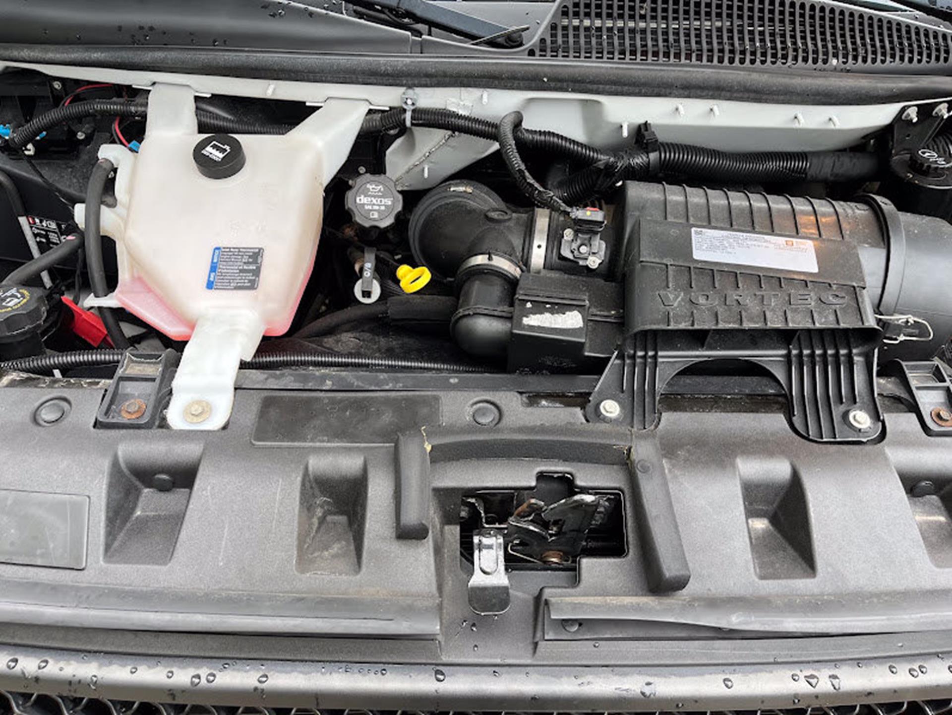 2018 Chevrolet Express Passenger LT - Photo 29