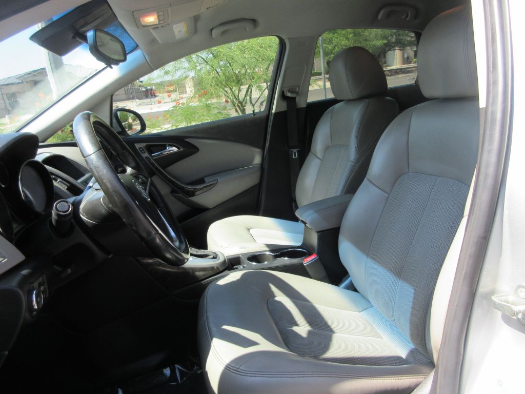 Car Image 8