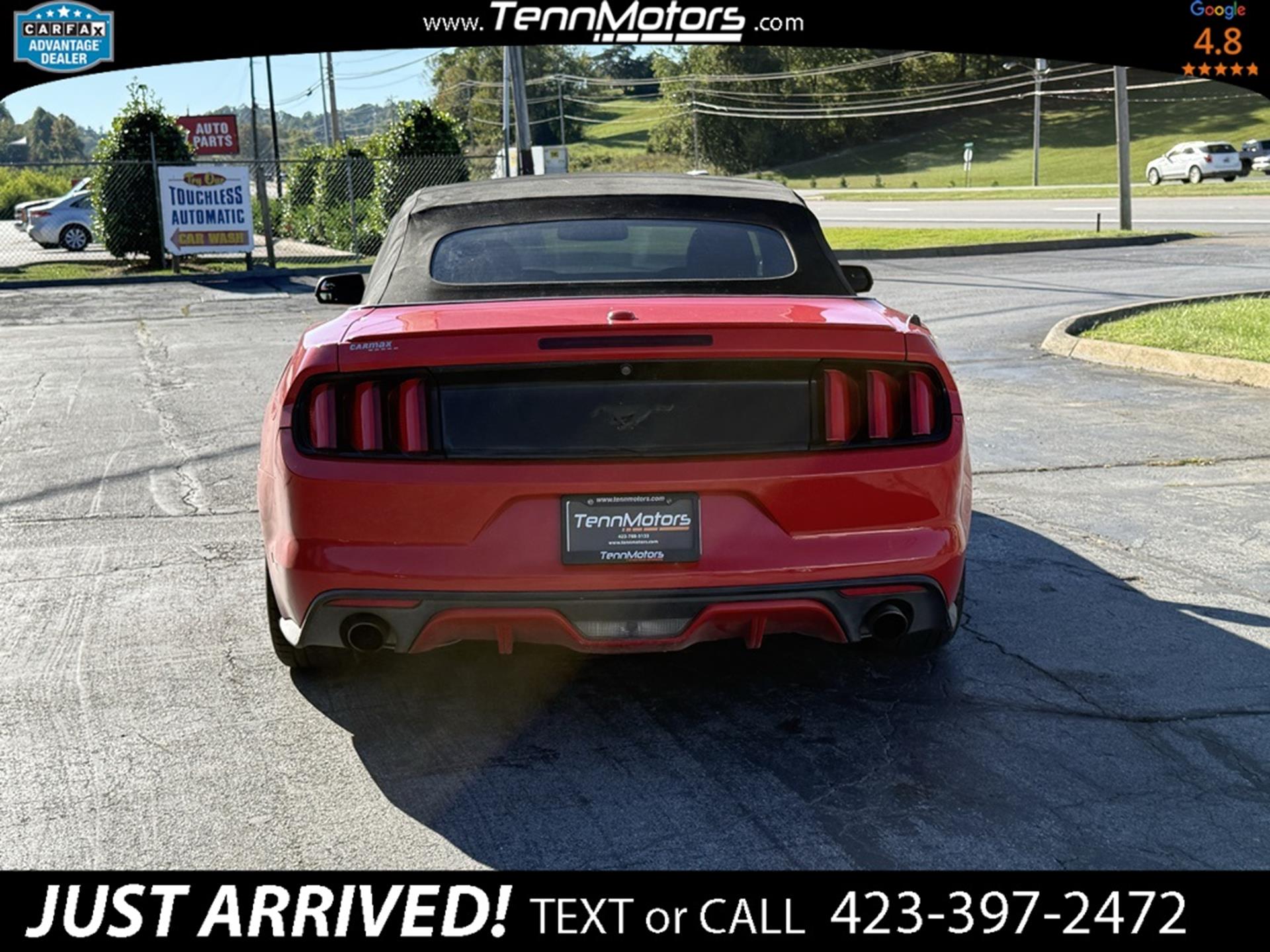 2016 Ford Mustang EcoBoost Premium photo 4