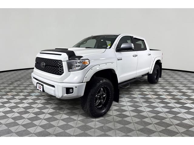 White 2018 Toyota Tundra Pickup Truck Four-Wheel Drive 6-Speed Automatic