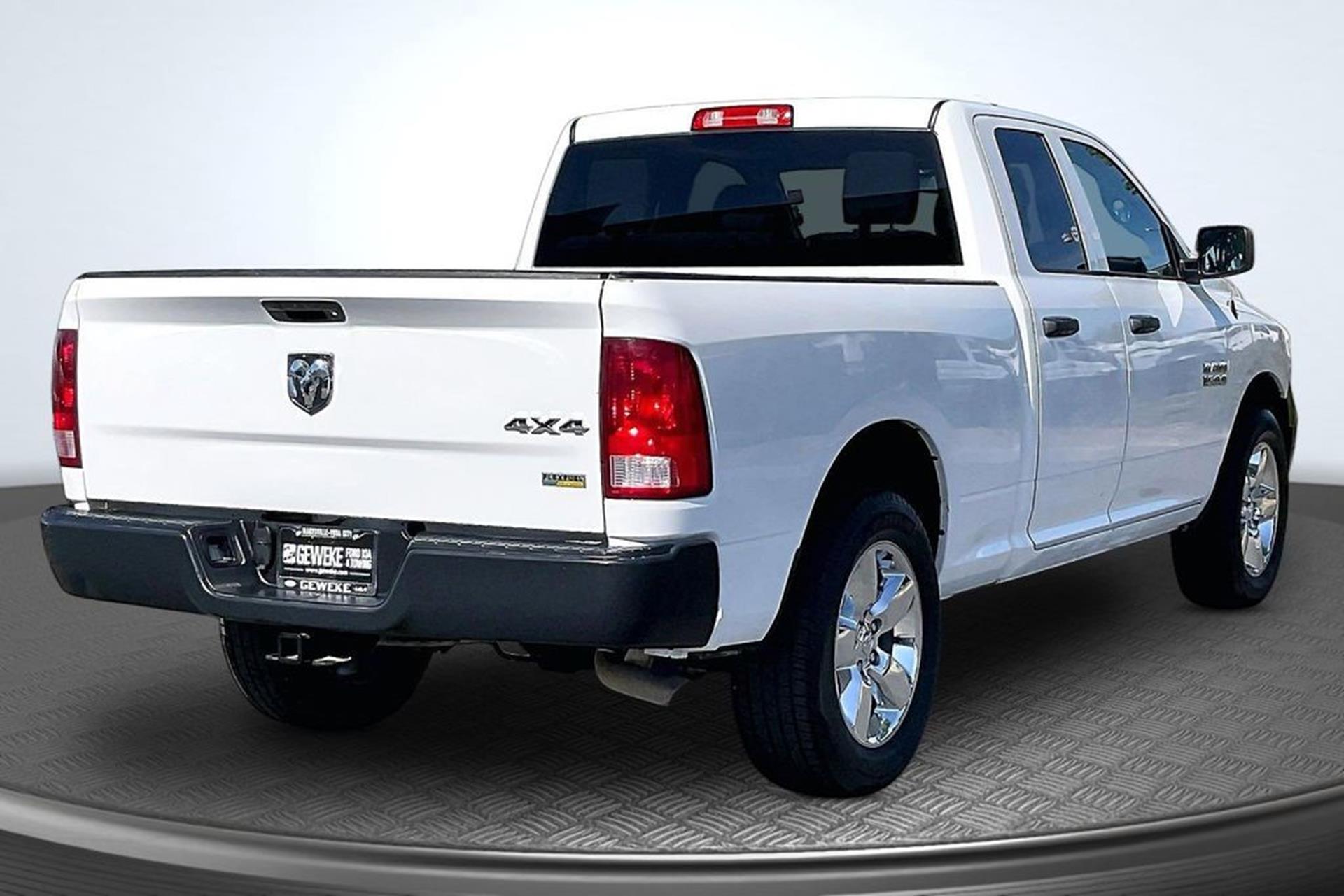 2016 RAM 1500 Tradesman 4x4 Quad Cab 6'4's photo