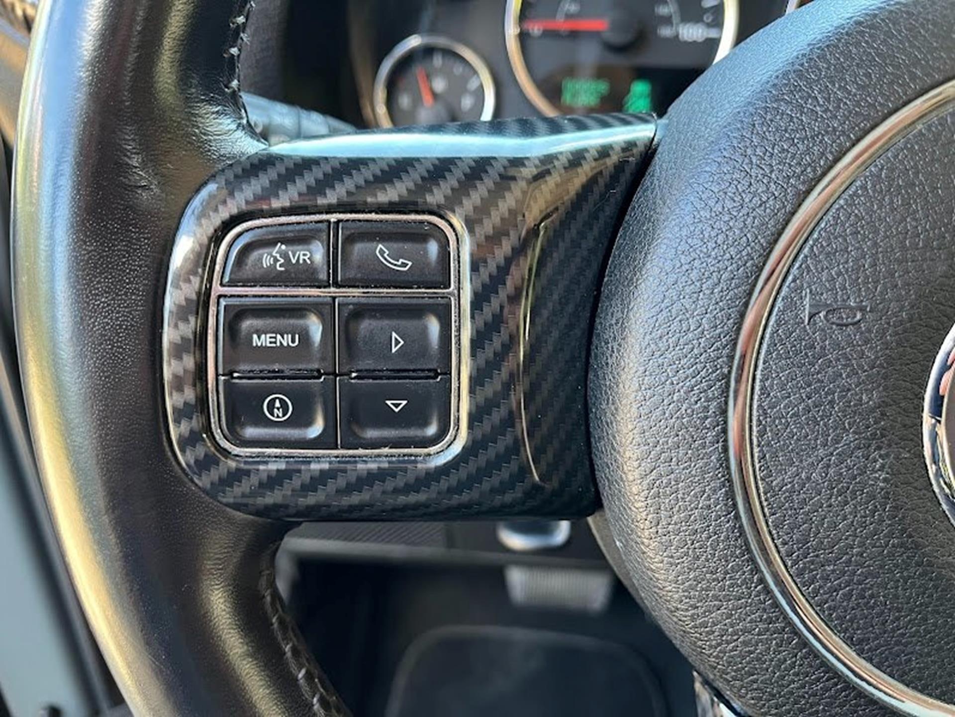 2014 Jeep Wrangler Unlimited Sahara photo 11