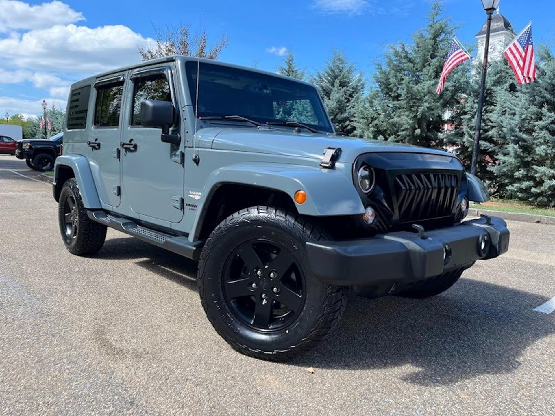 2014 Jeep Wrangler Unlimited Sahara photo 39