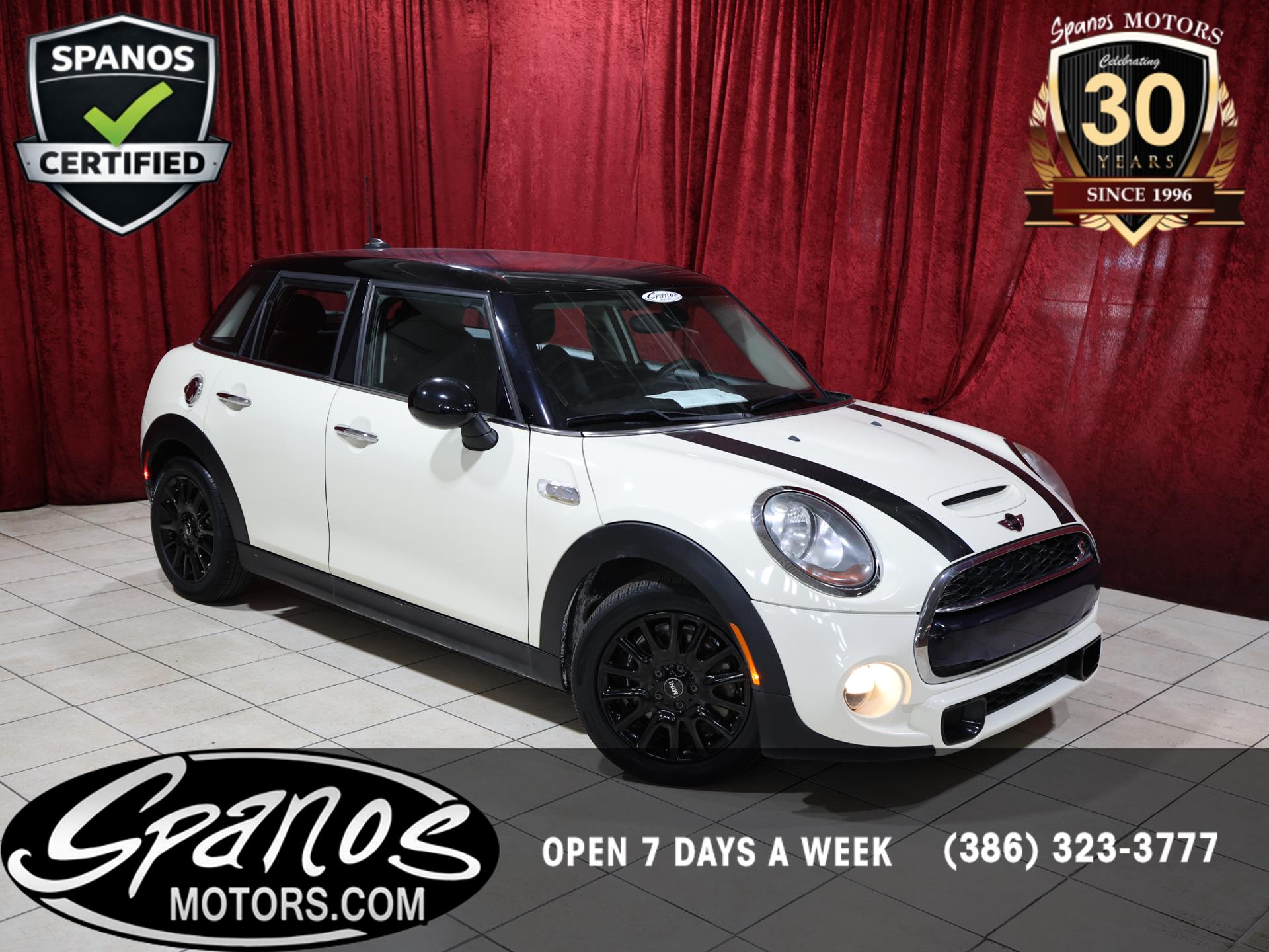 2018 MINI Cooper S 4 Door's photo