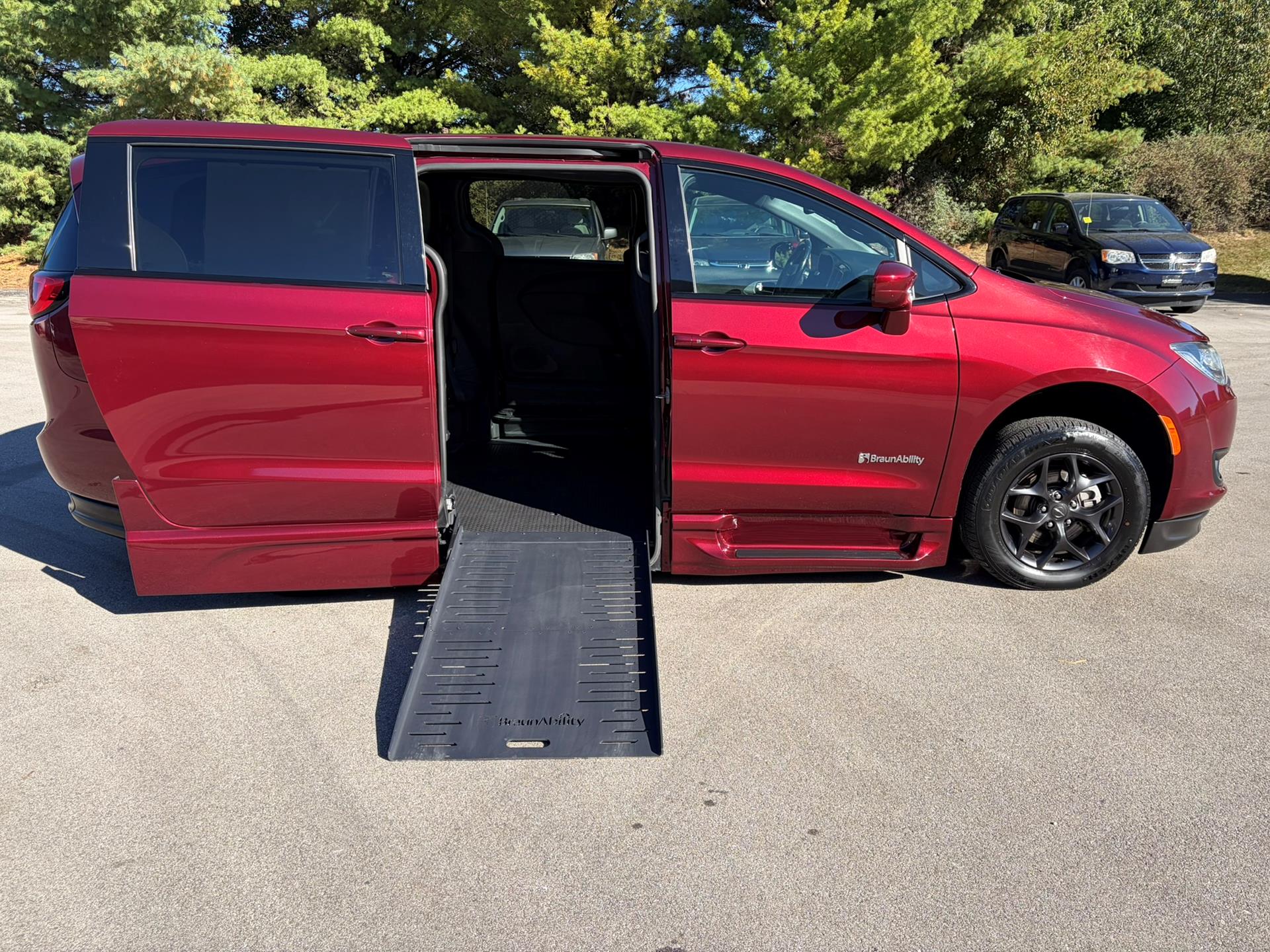 PRE OWNED 2019 Chrysler Pacifica Touring Plus