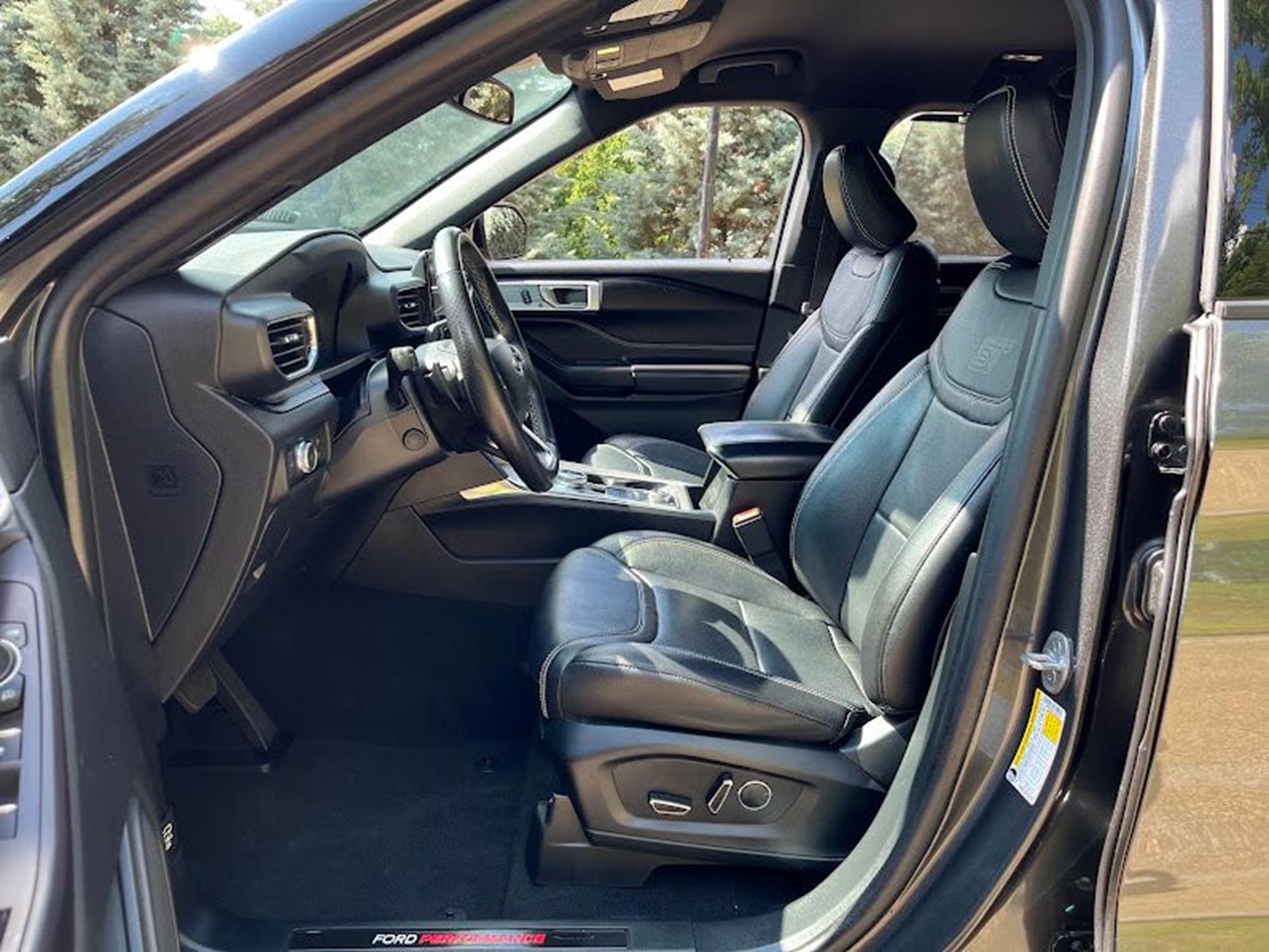 2020 Ford Explorer ST - Photo 7