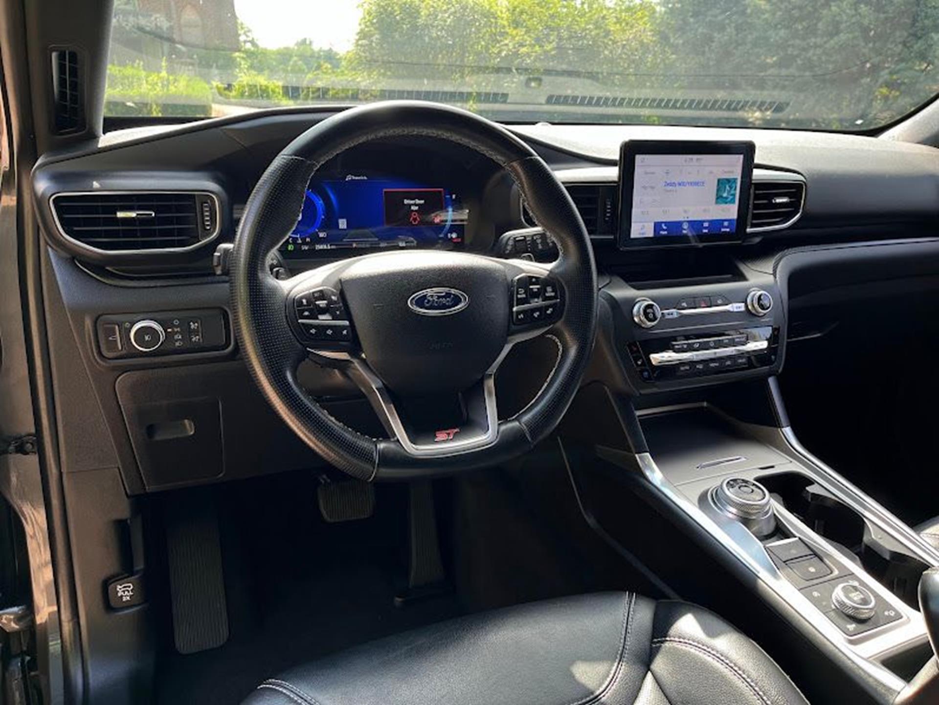 2020 Ford Explorer ST - Photo 9